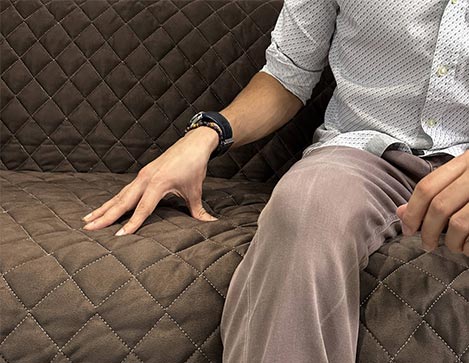 Imagen que muestra Couch Coat  